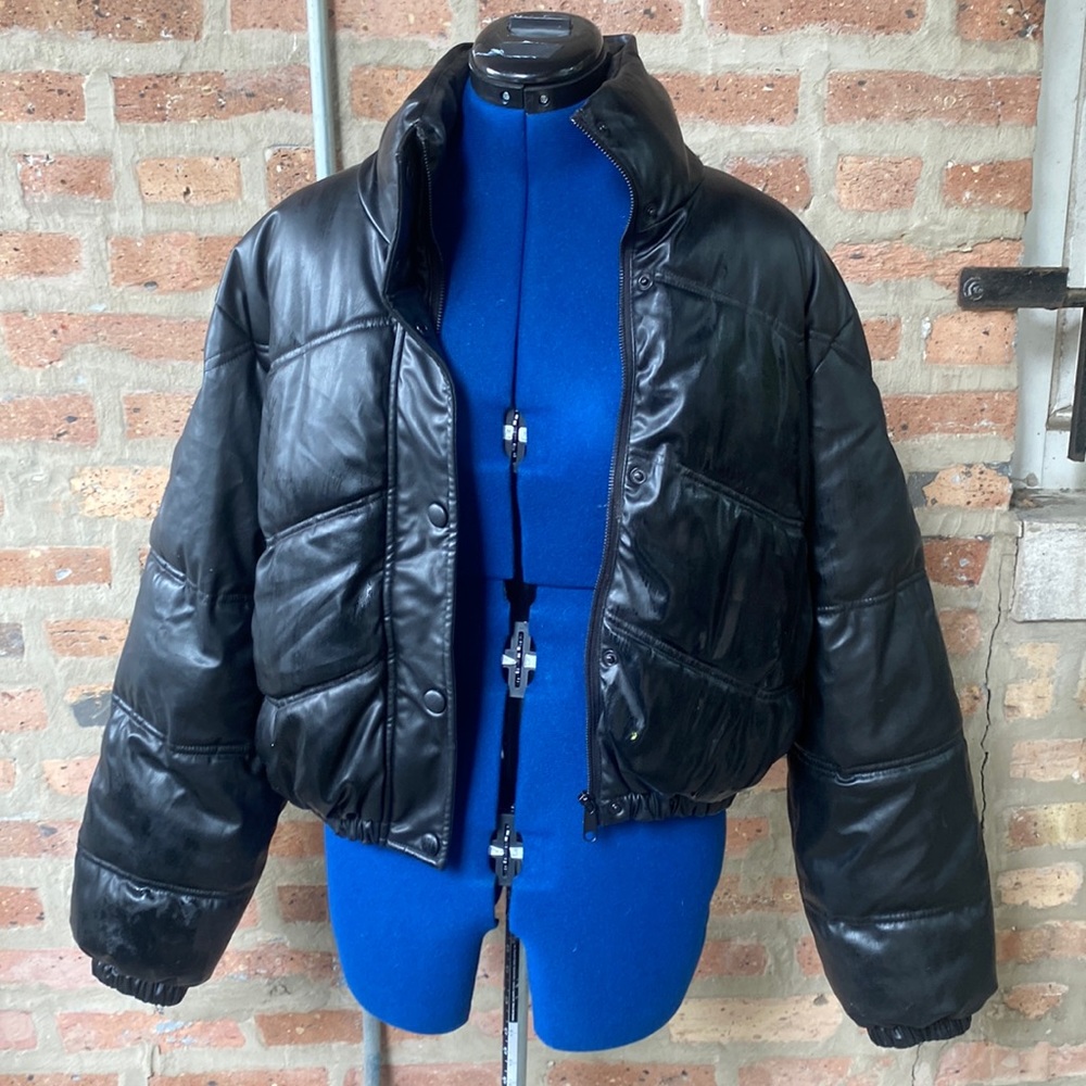 ZARA— XS puffer jacket
